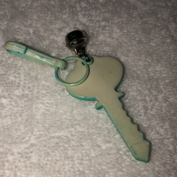 Vintage Bell Clip Charms - Picture 5 of 7